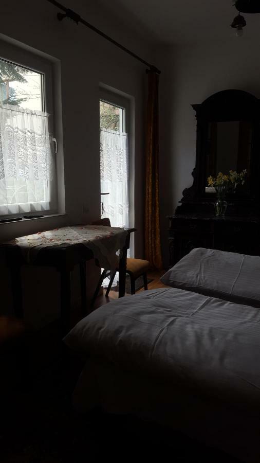 Room In An Old House Truskavets Luaran gambar